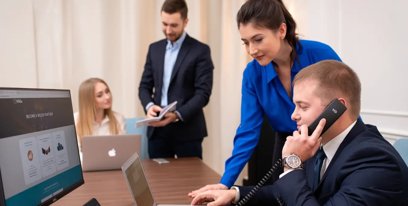 presales-manager-1 presales-manager-1
